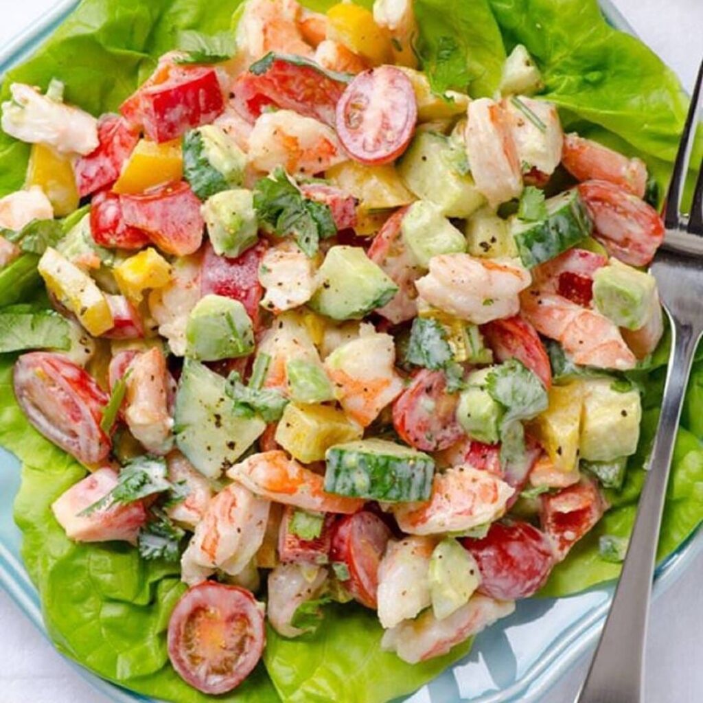 Salade de Crevettes, Avocat et Tomate au Yaourt Grec