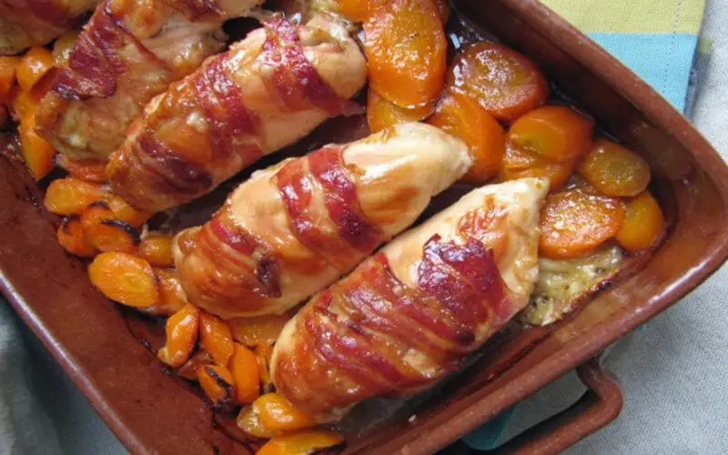 Blanc de Poulet au Cantal et au Vin Blanc