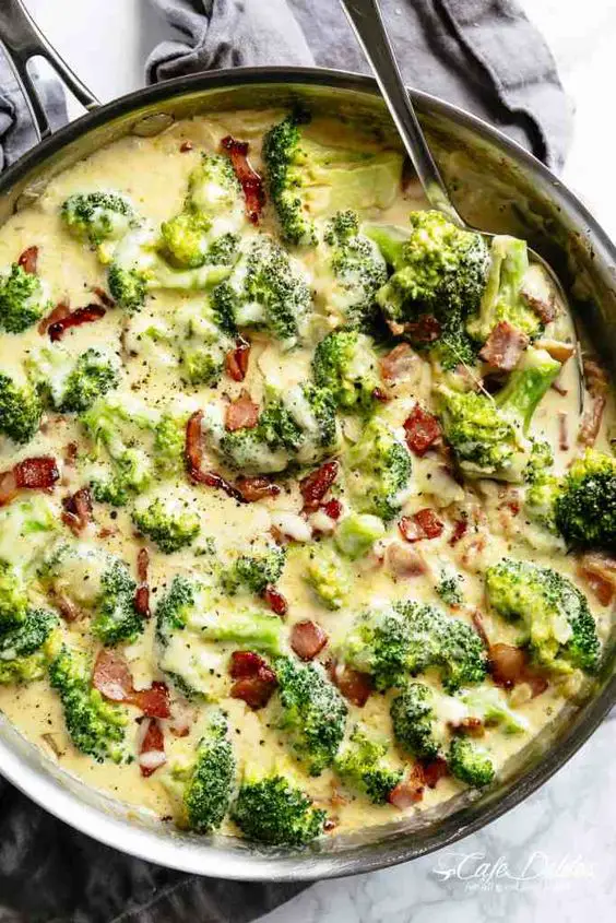 Crème de Brocoli et Lardons : Une Fusion Savoureuse