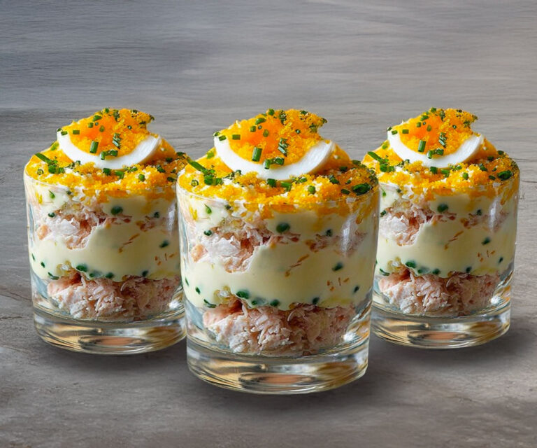 Verrines Thon, Ćufs Mimosa et Mayonnaise : une entrĂ©e fraĂźche, rapide et gourmande